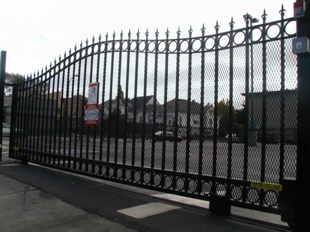 Commercial Gates